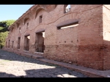 03571 ostia - regio i - via dei balconi - blick von der via di diana ri norden - 09-2022.jpg